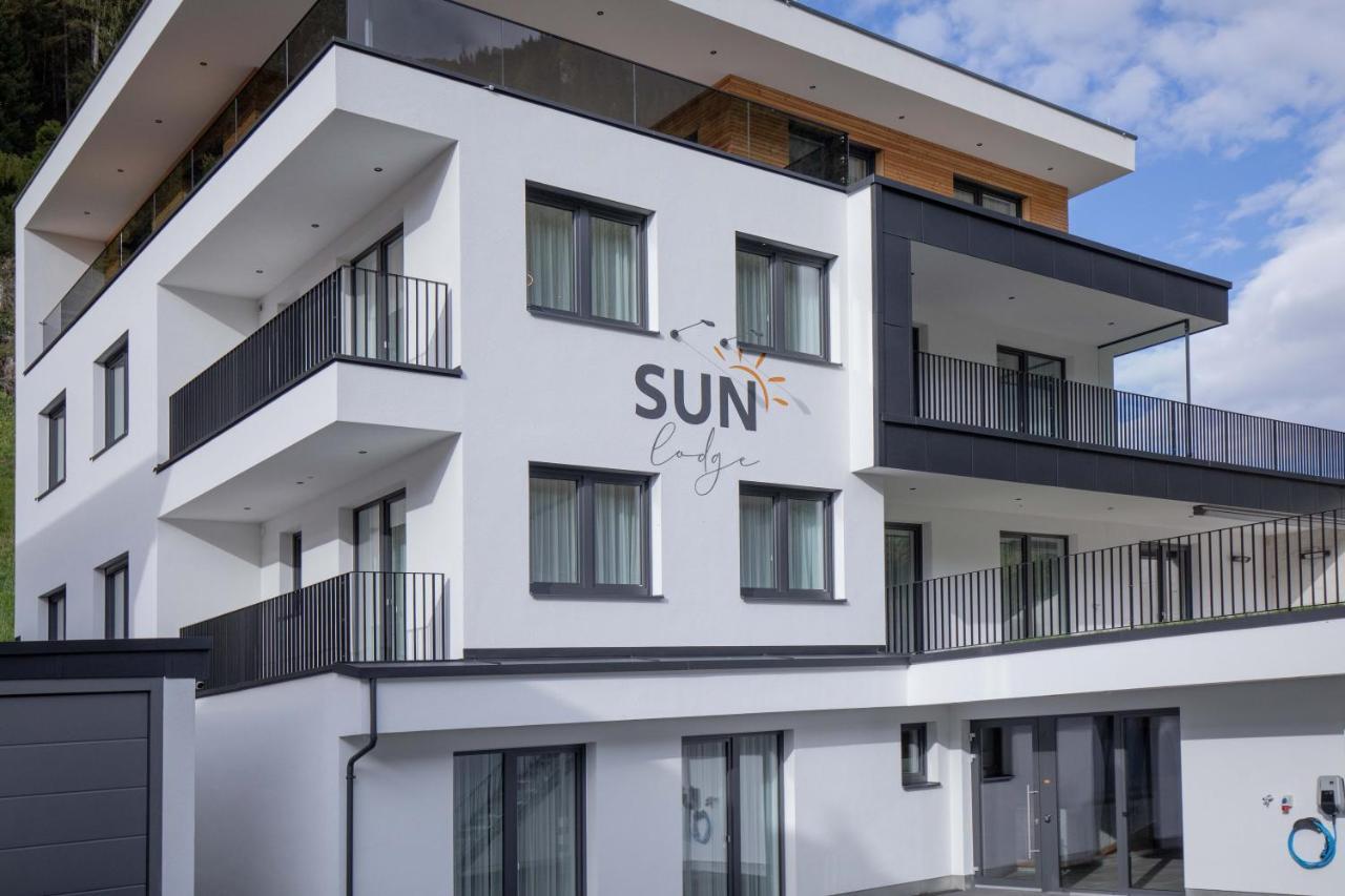 Sun Lodge อิสชเกิล ภายนอก รูปภาพ